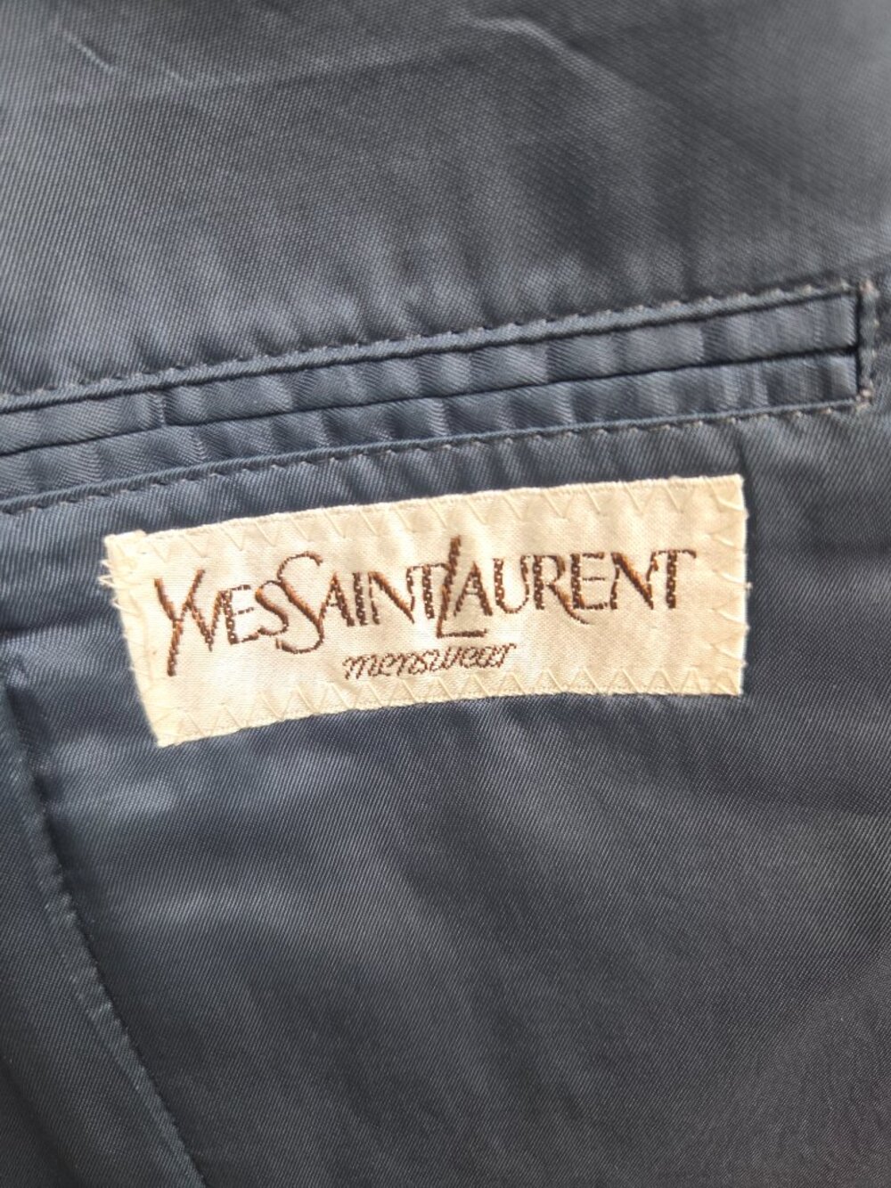 Vintage Yves Saint Laurent Monsieur Men’s Navy Wool Blazer – Made in France - Picture 13 of 14